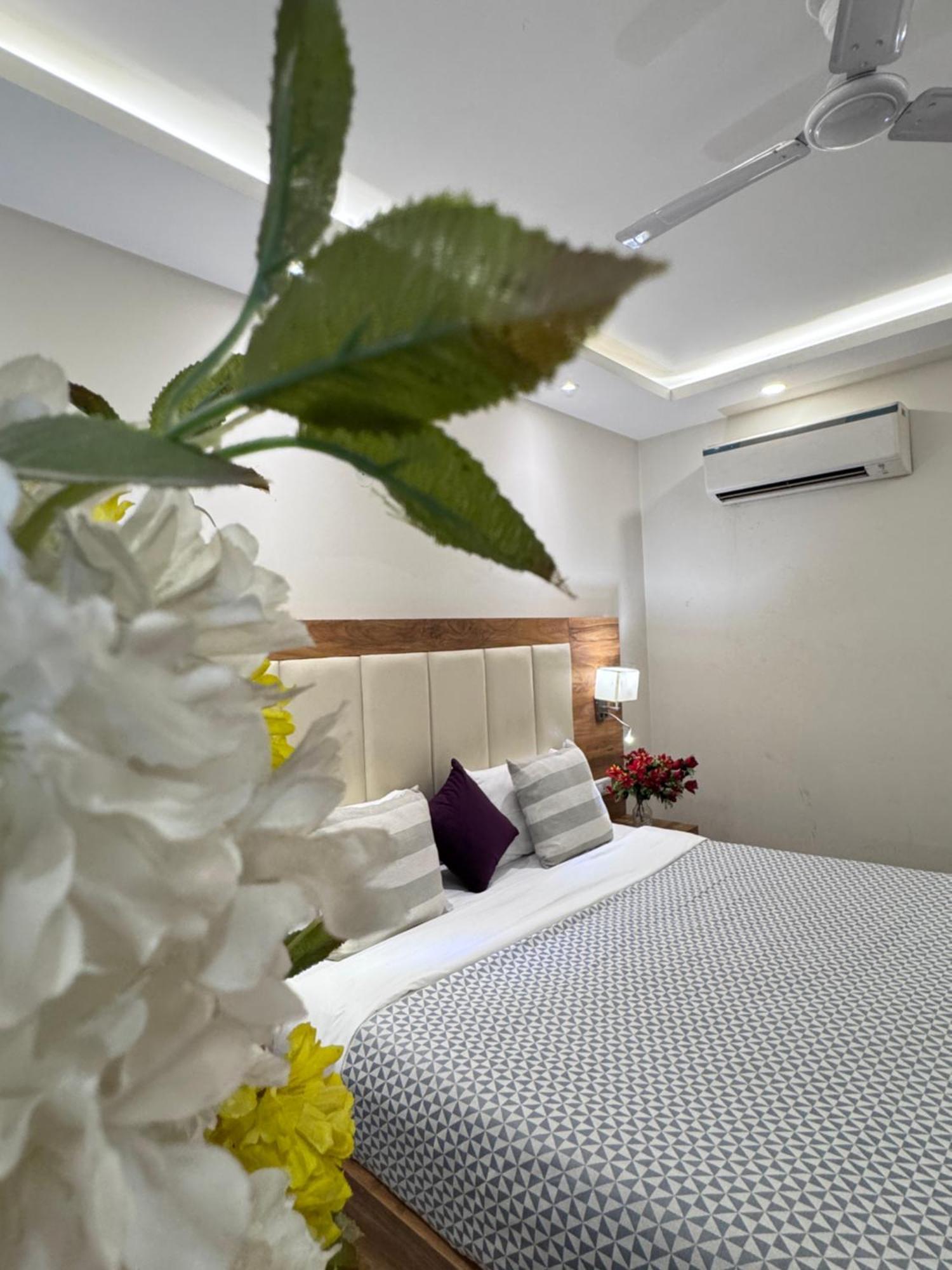 Hotel Golf View Suites-Golf Course Road Gurgaon Luaran gambar