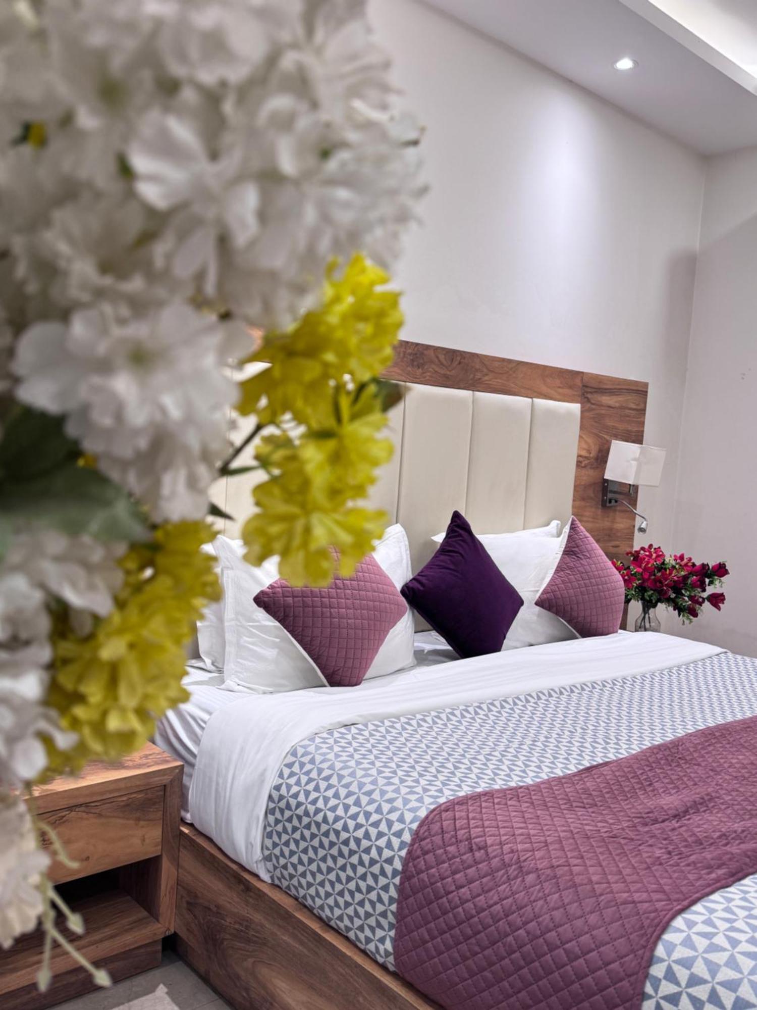 Hotel Golf View Suites-Golf Course Road Gurgaon Luaran gambar
