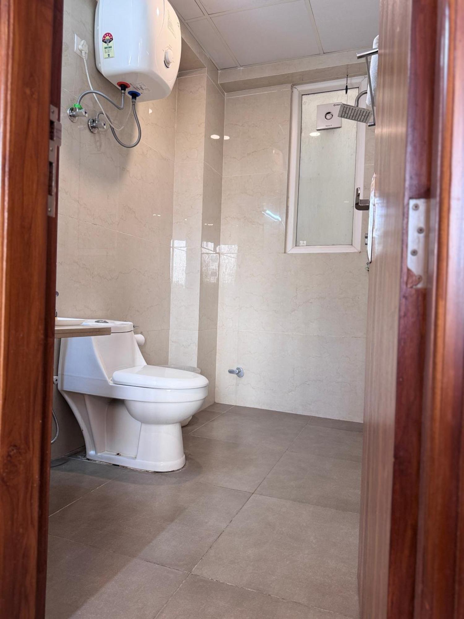 Hotel Golf View Suites-Golf Course Road Gurgaon Luaran gambar