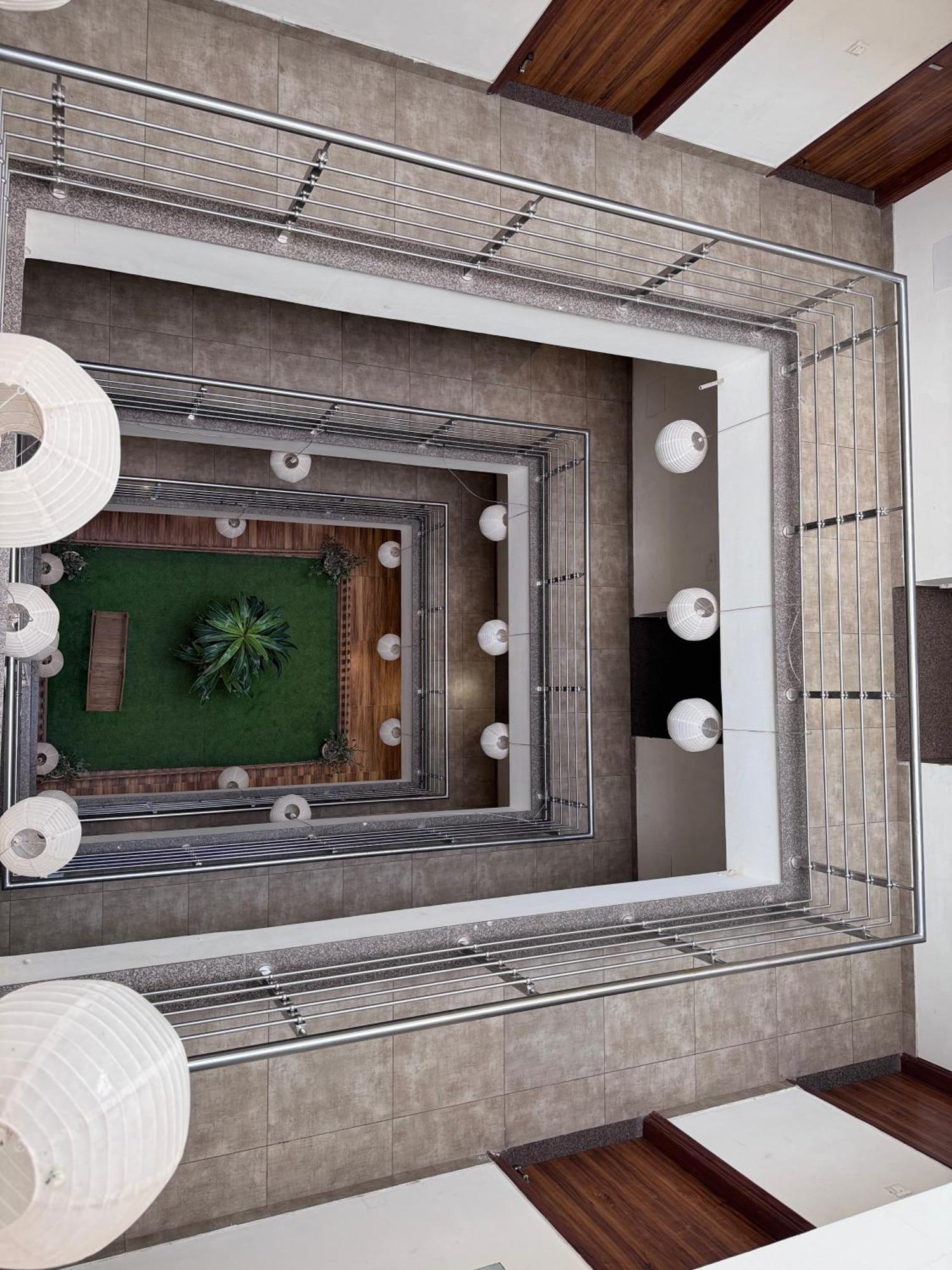Hotel Golf View Suites-Golf Course Road Gurgaon Luaran gambar