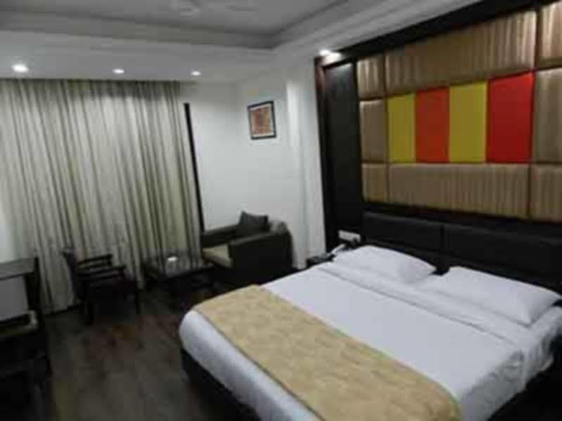 Hotel Golf View Suites-Golf Course Road Gurgaon Luaran gambar